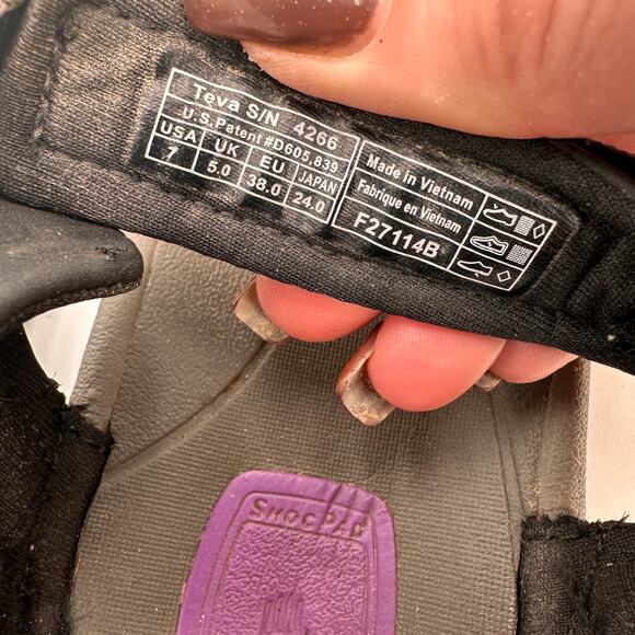 Teva Women's Tirra Black & Purple Sandals Size 7 - Picture 3 of 9